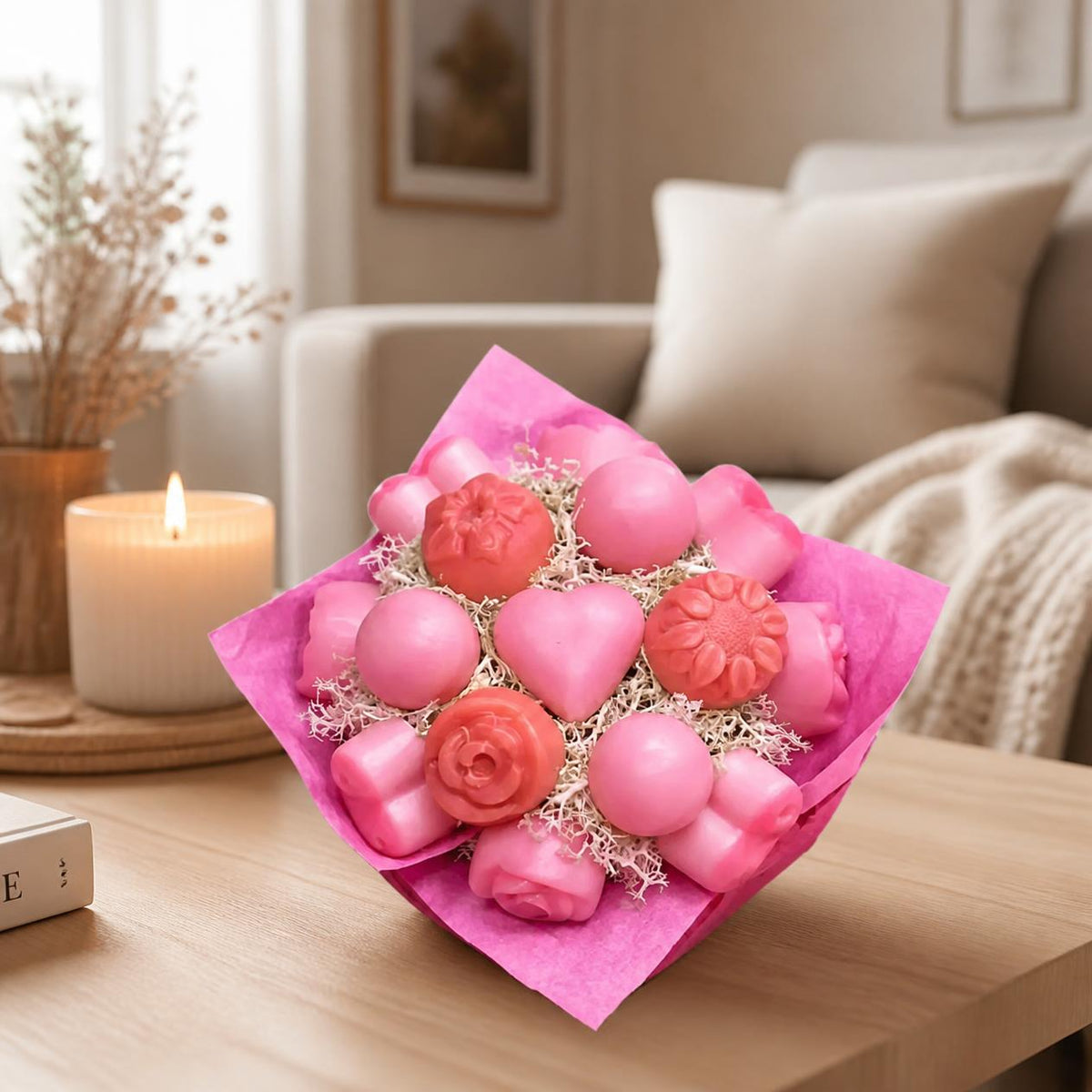 Mini bouquet de fondants Rose dans un salon